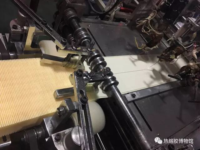 膠粘劑在汽車濾清器中的應(yīng)用