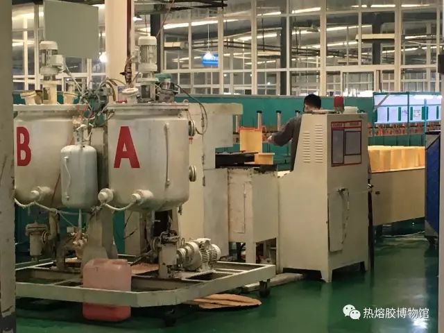膠粘劑在汽車濾清器中的應(yīng)用